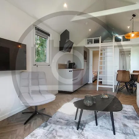 度假居 Tiny House 10 Met Hottub *